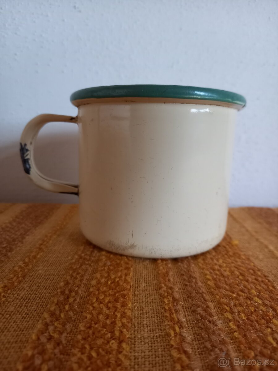 Retro smaltovaný plecháček - 2
