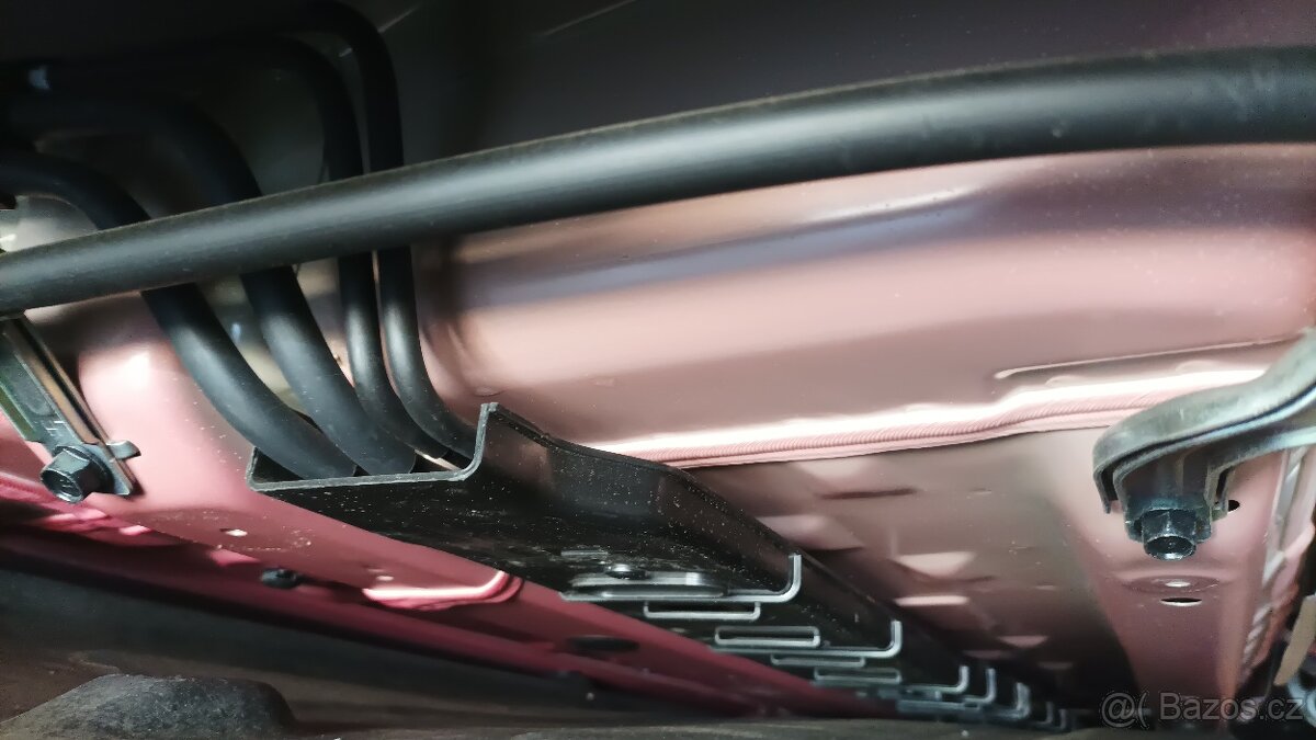 Antikorozní nástřiky karoserií a dutin vozidel. - 2