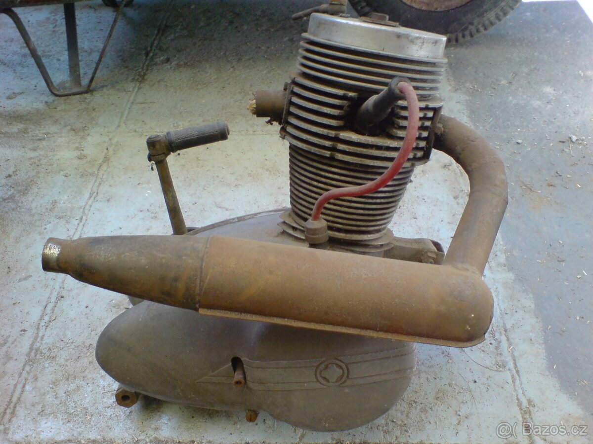 Motokára motor manet dvoupíst - 2