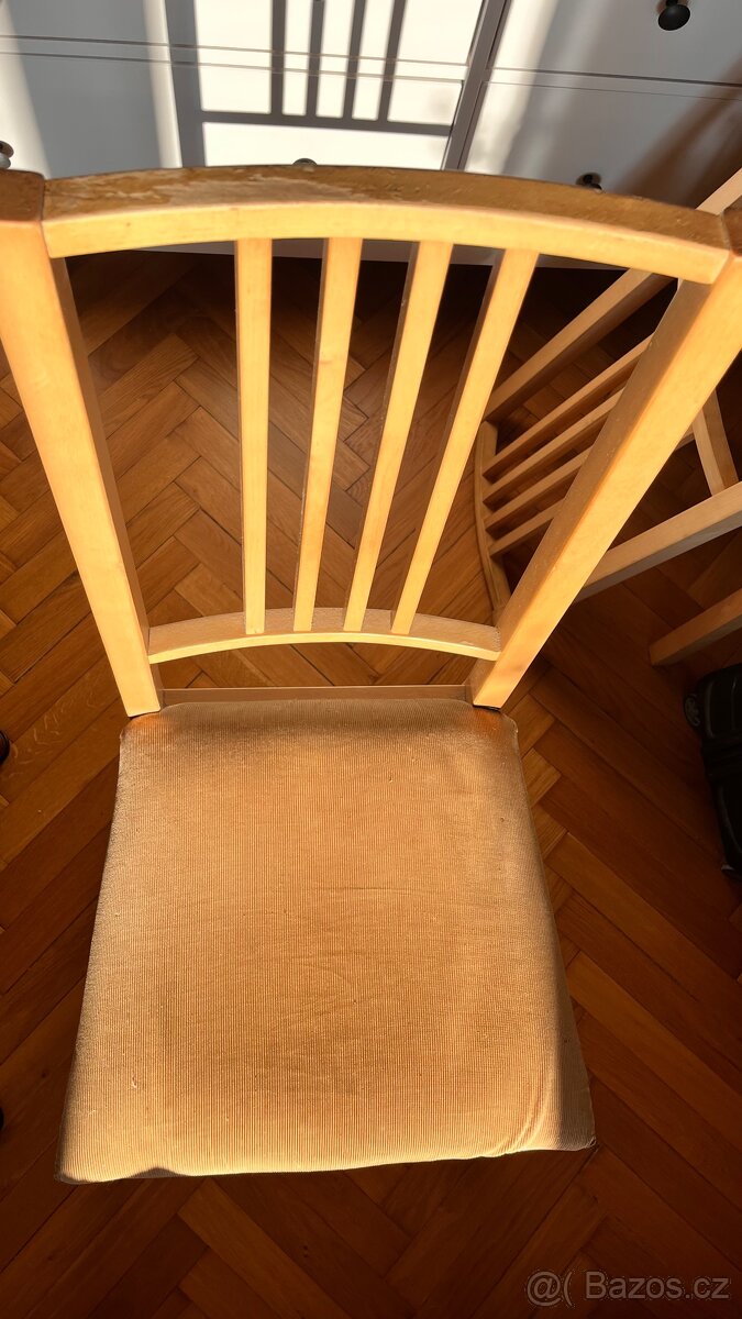 Židle dřevěné, polstrované, 4 kusy - 2