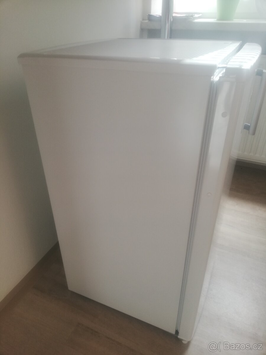 Chladnička/lednička s mrazákem CANDY, zánovní, udržováná, - 2