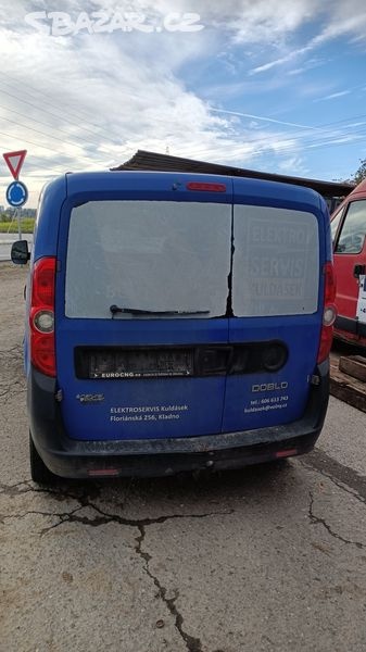 Fiat Doblo Cargo 1.4 R.V. 2013 DÍLY - 2