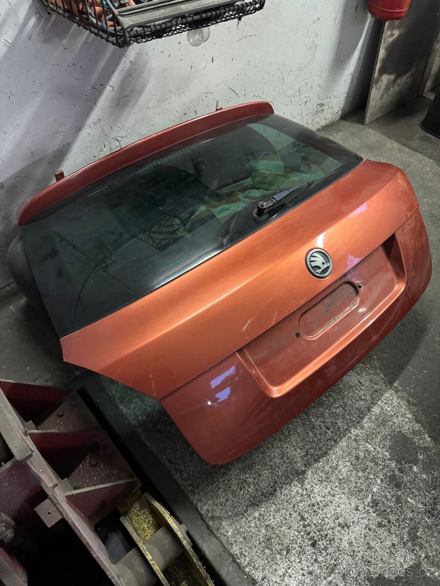 Páté dveře škoda Fabia - 2