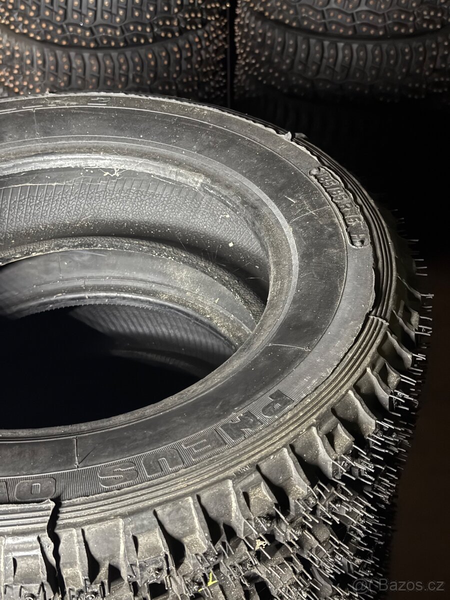 Pneu s hřebem 185/65 r15 6ks - 2