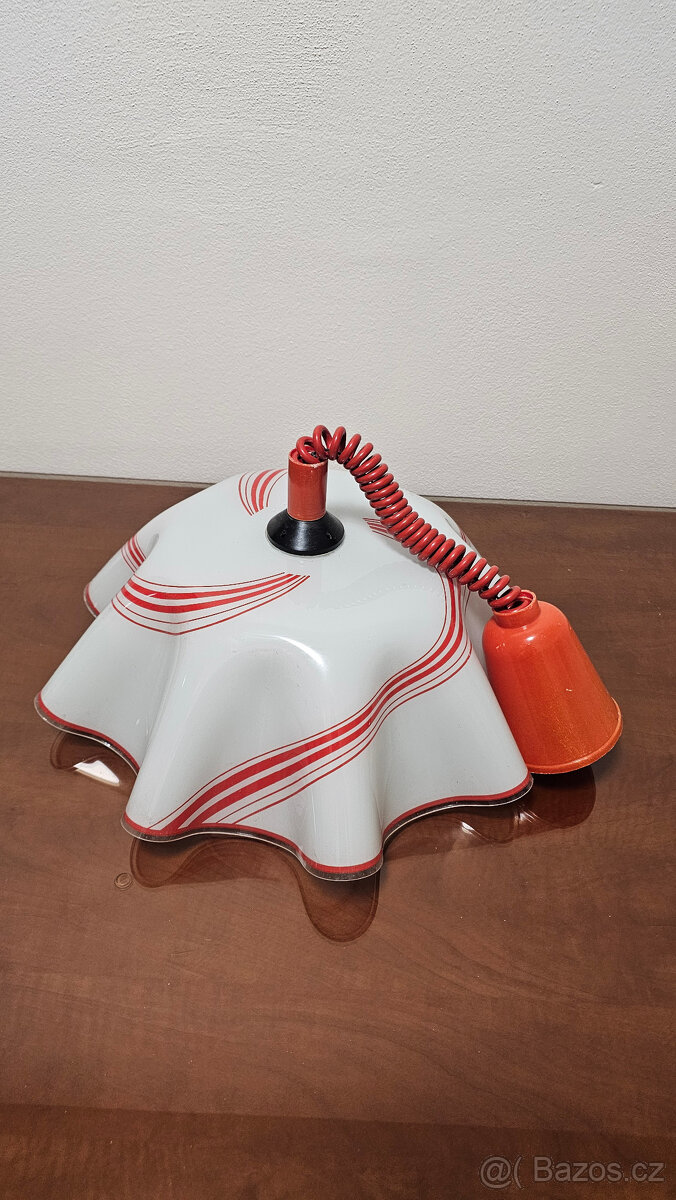 Lustr hezký červený-Havířov - 2