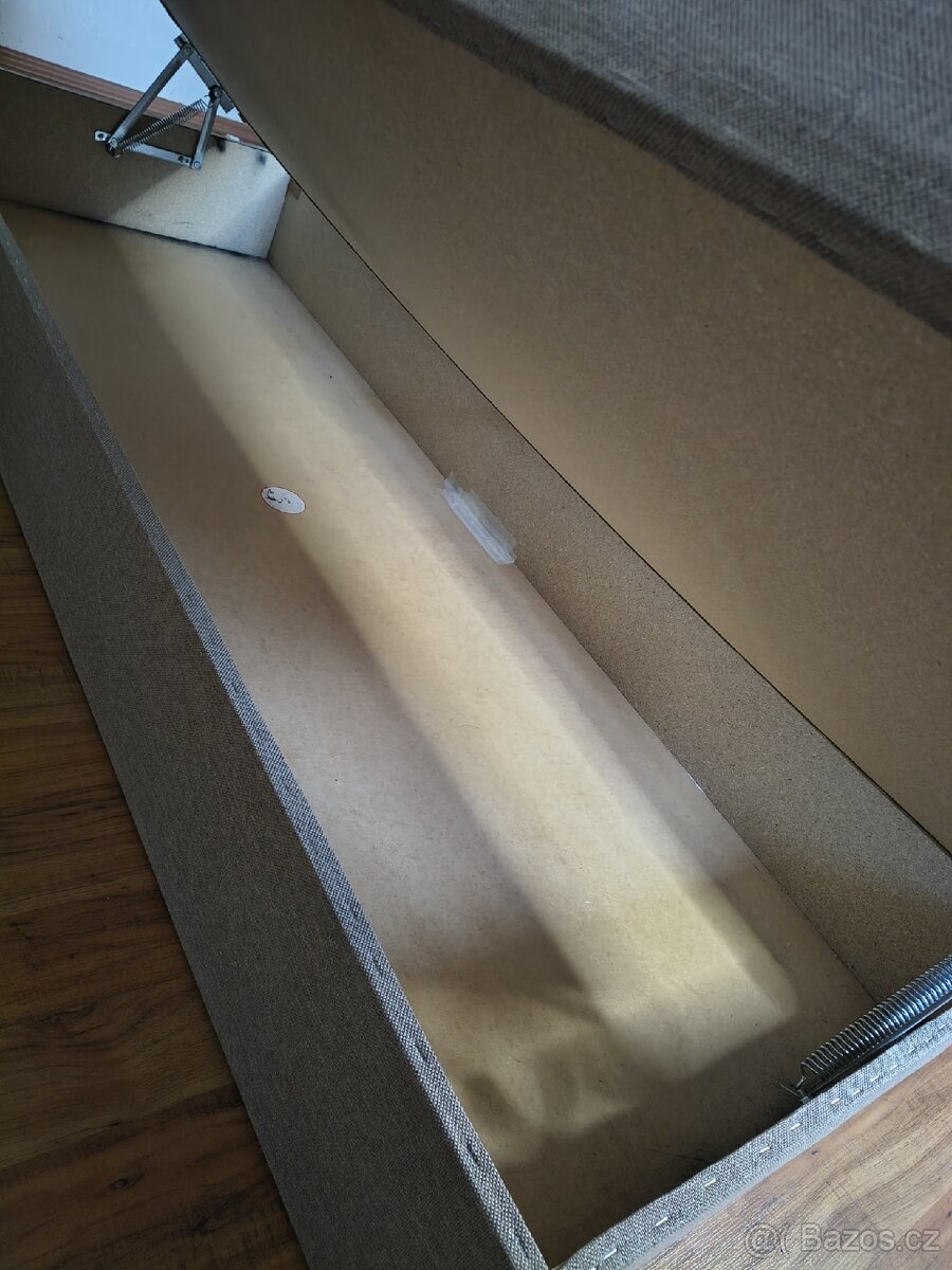Prodám postel - 2