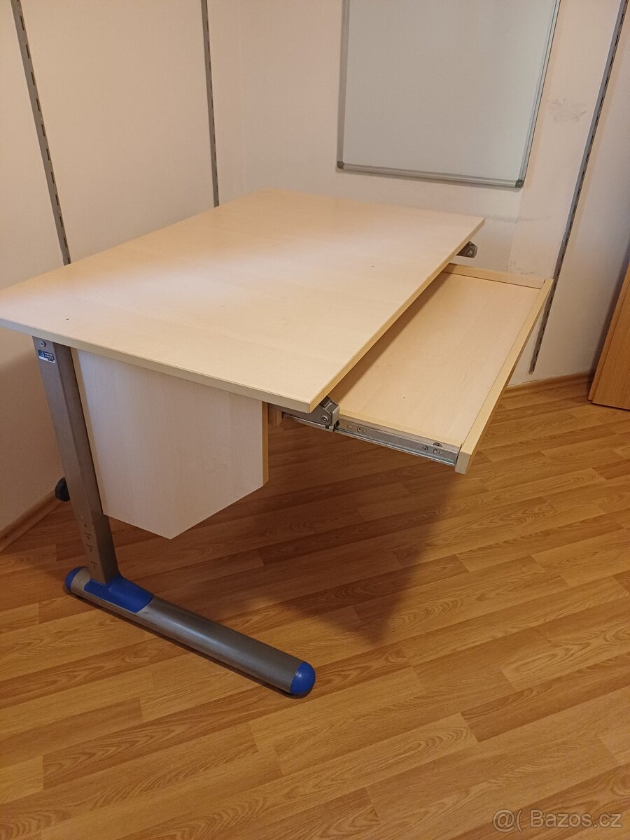 Rostouci dětský psací stůl - 2