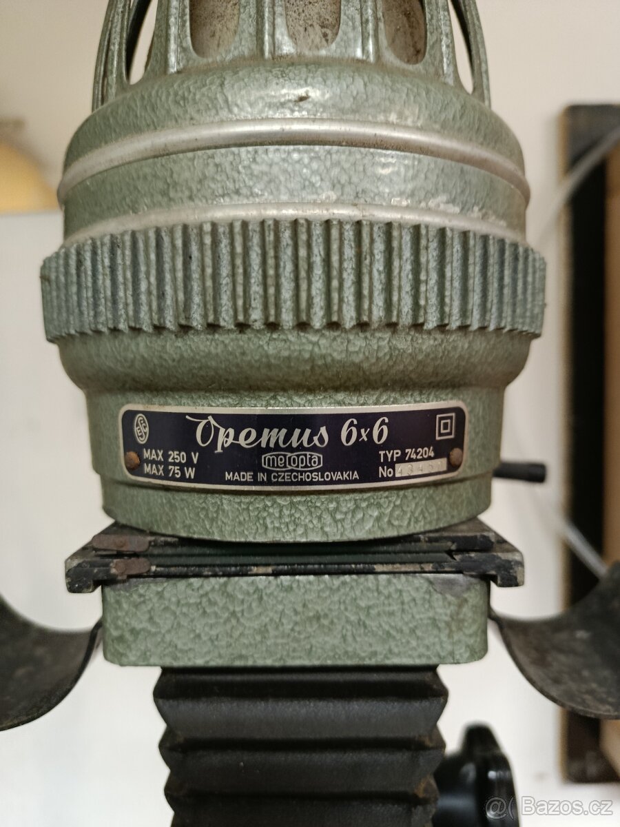 Starší zvětšovací přístroj - 2