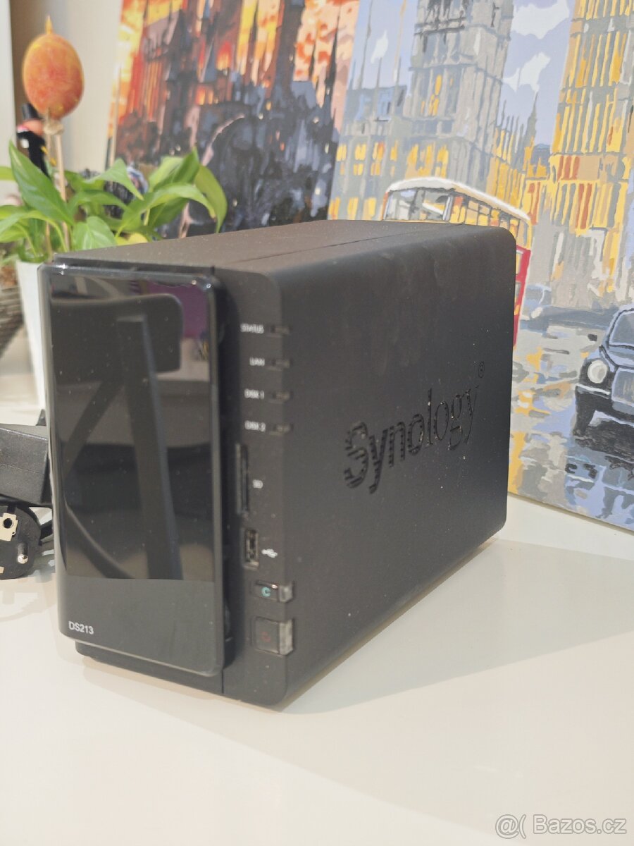 Synology DiskStation DS213 + 4TB NAS HDD - 2