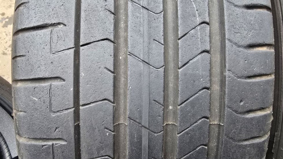 Letní pneu 245/40/20 Pirelli - 2
