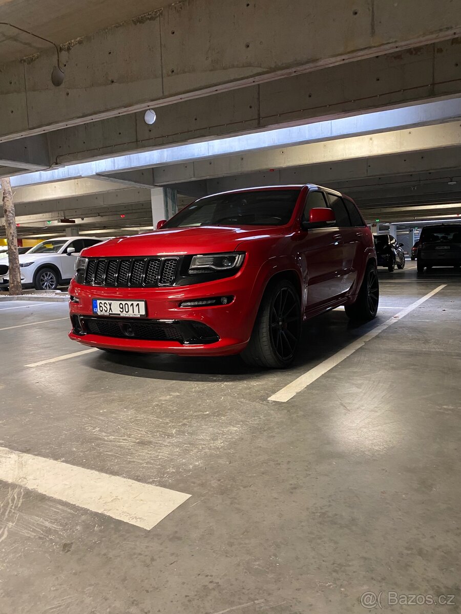 Jeep Grand Cherokee SRT - 2