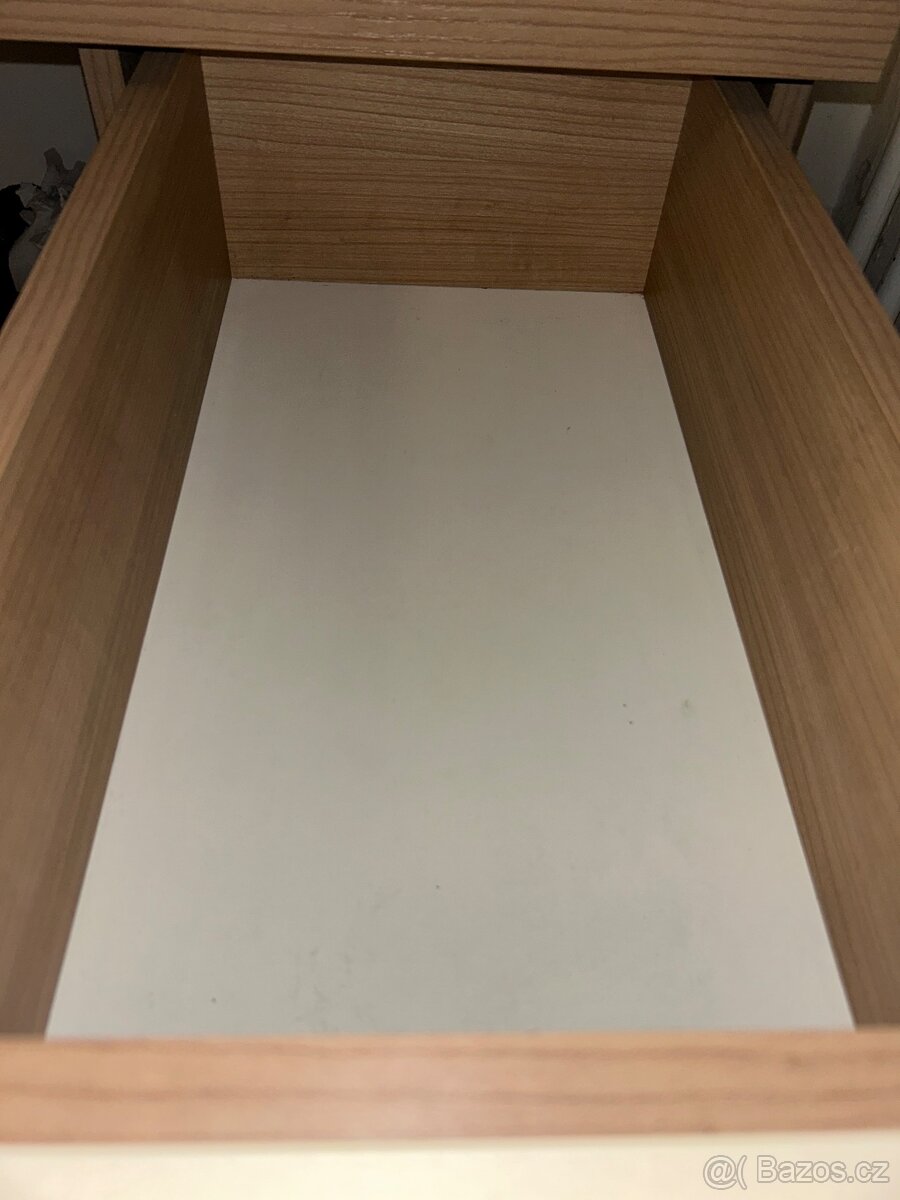 Pracovní stůl z dubu - 2