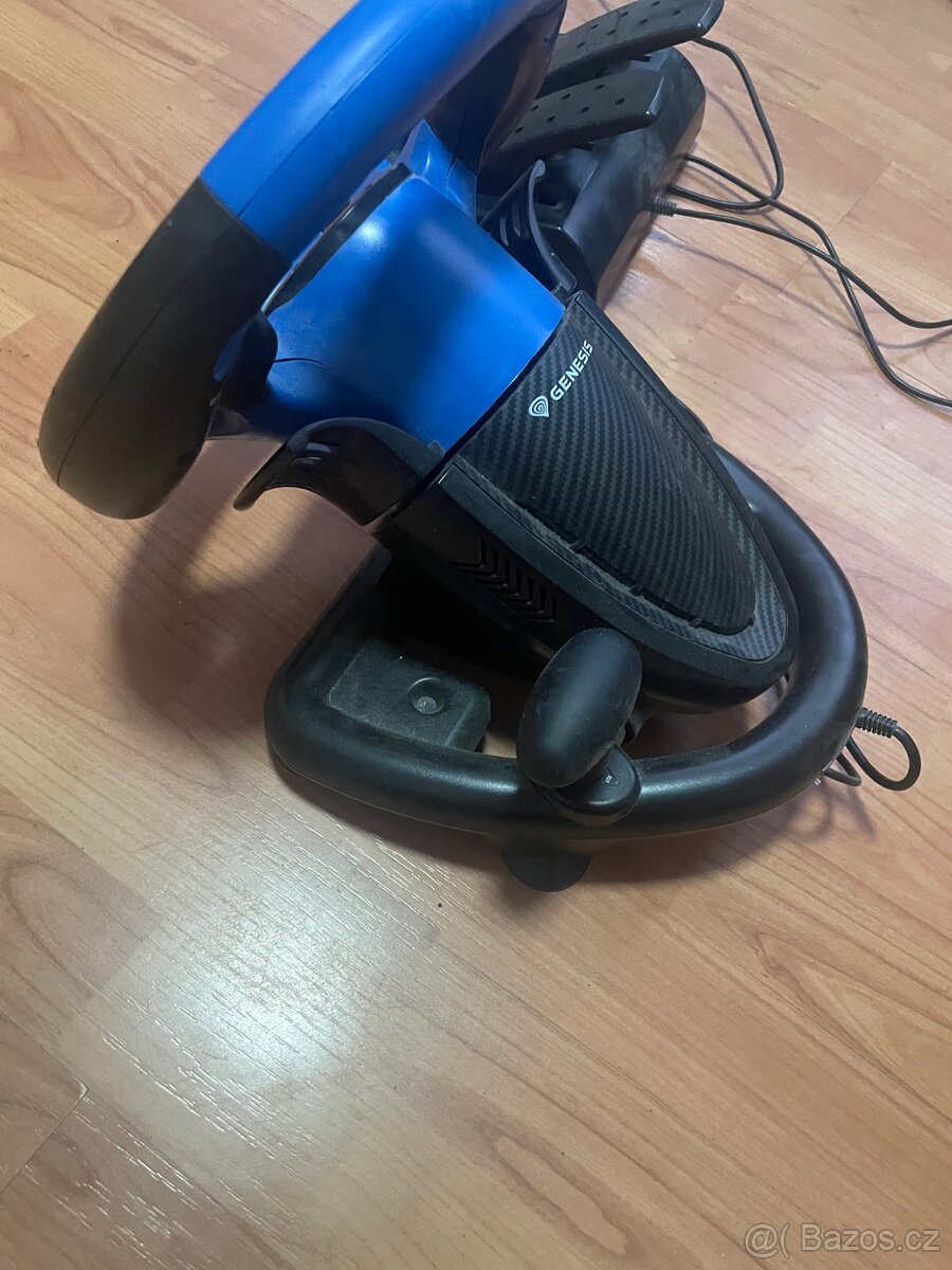 Volant s pedálem na hraní - 2