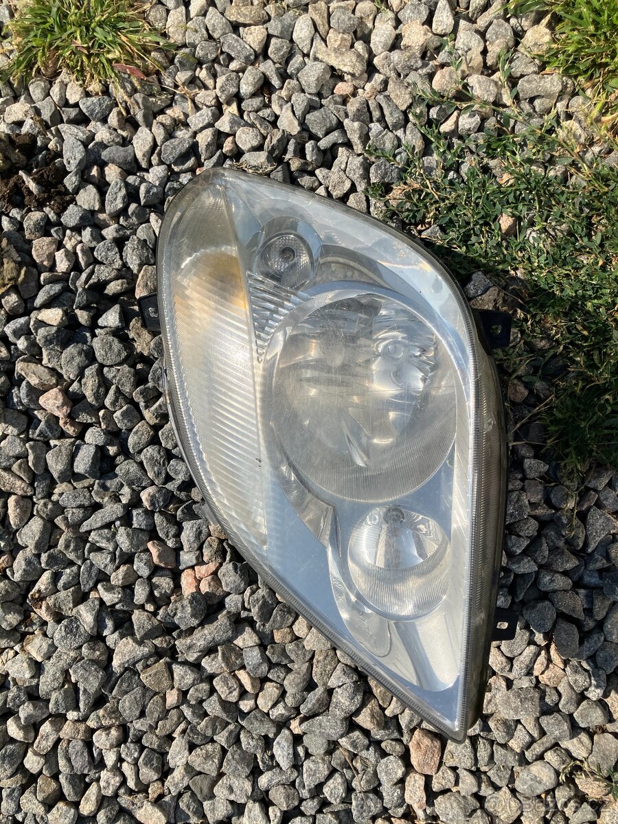 L přední světlo Sprinter 906 - 2
