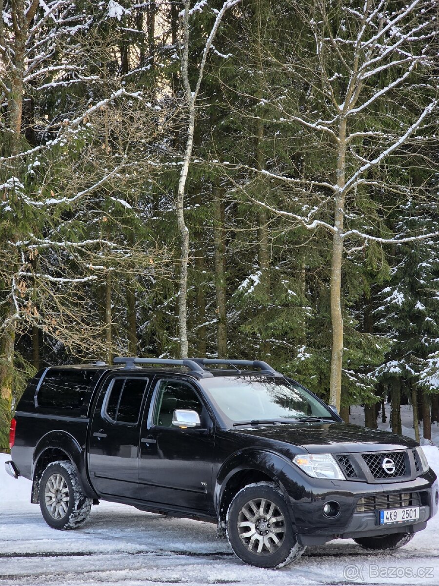 Nissan Navara 3.0D - 2