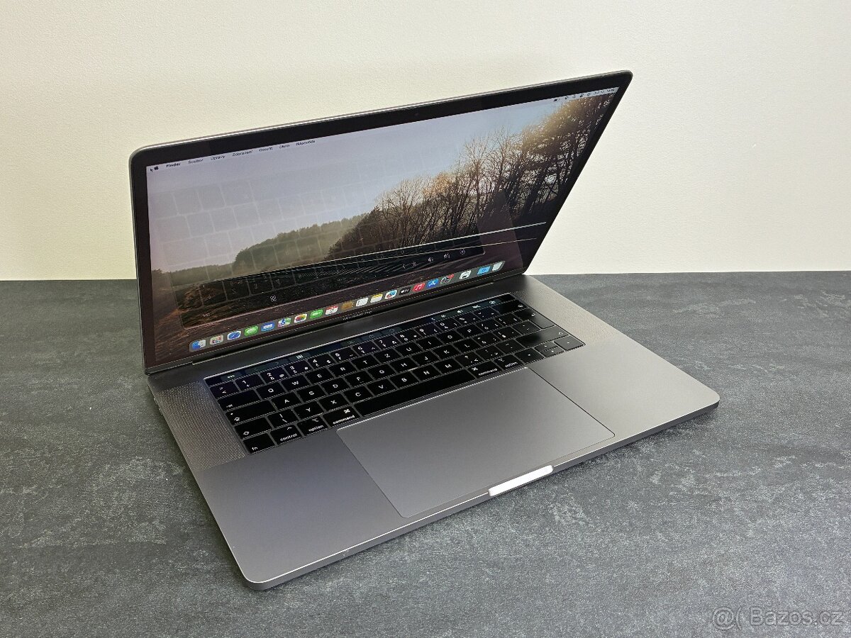 MacBook Pro 15'' 2018 / i7 / 16GB RAM / 512GB SSD - DPH - 2