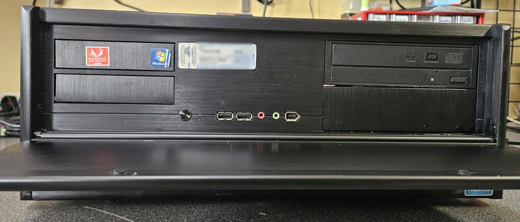Prodám PC MCE Xeon EX-2146G/16GB/1050TI/SSD240GB/HDD1TB/W11P - 2