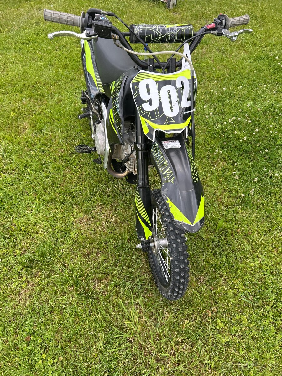 Stomp 125 kros