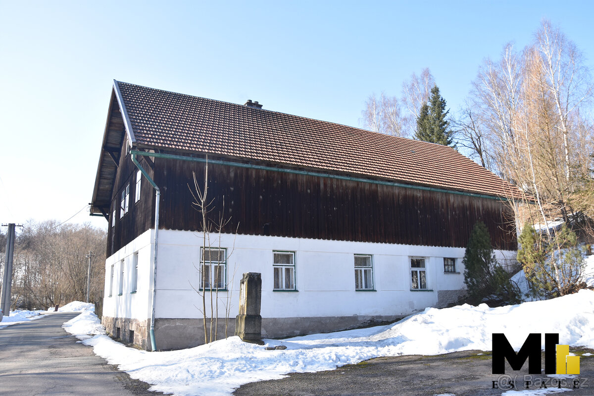 Prodej rodinného domu 378 m², pozemek 1 660 m², Bartošovice - 2