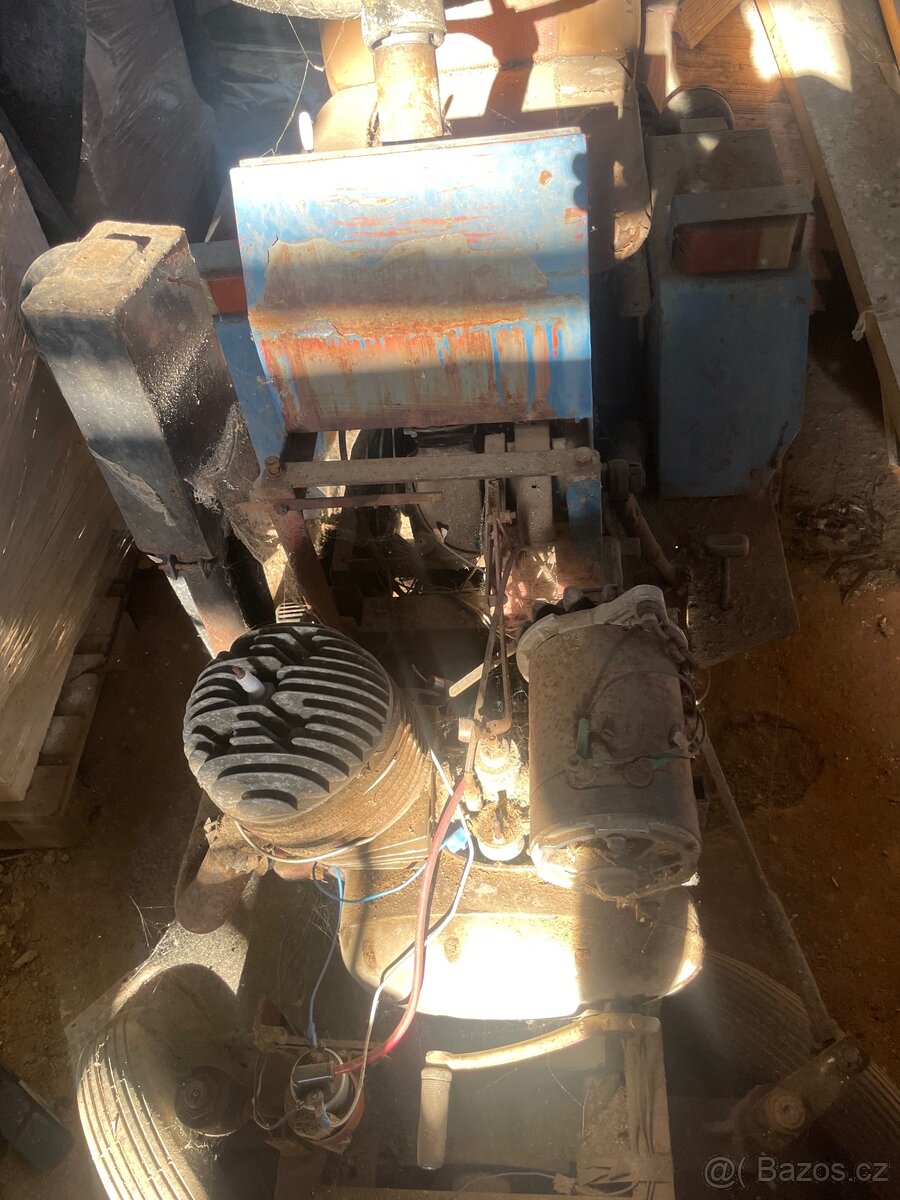 Malotraktor Jawa 250 - 2