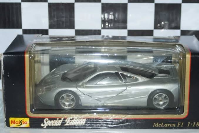 KOUPÍM 1:18 McLeren F1 - 2