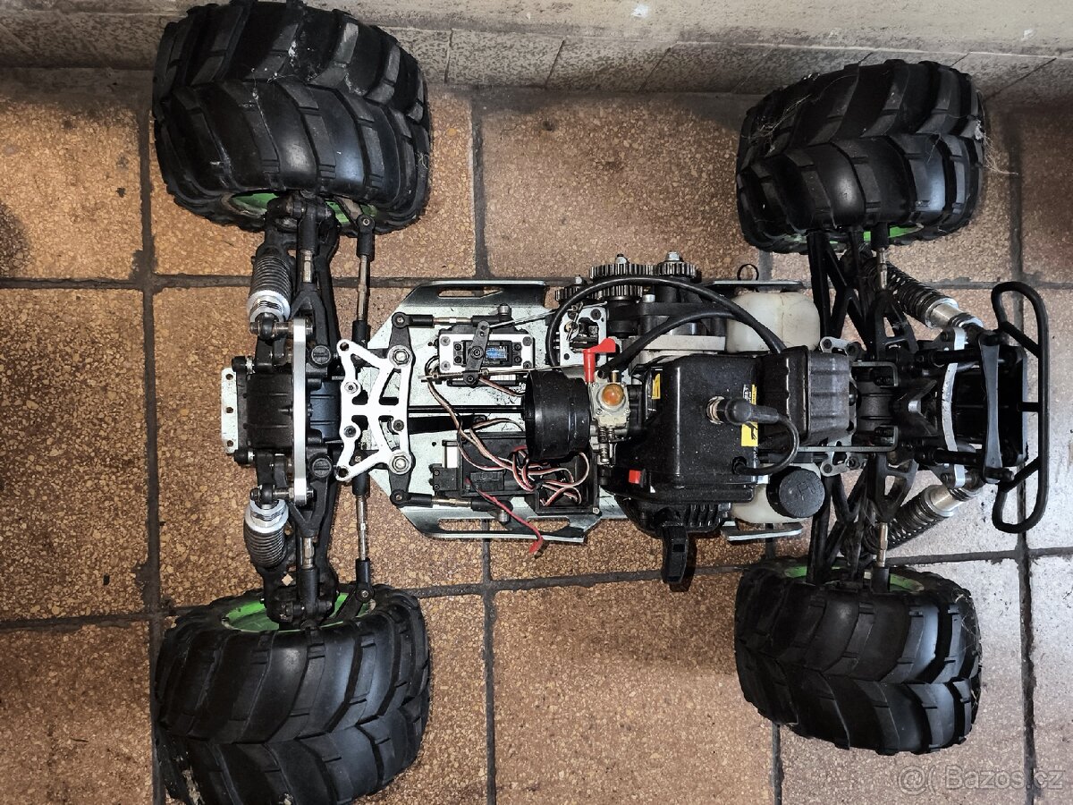 Benzínový RC model 1:5 4WD - 2