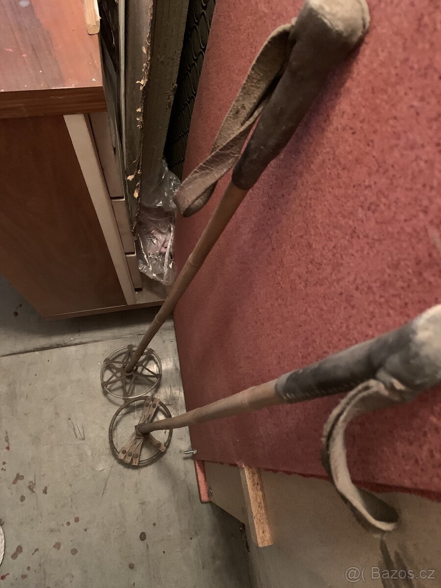 Originální lyžařské hole s kroužky - 2