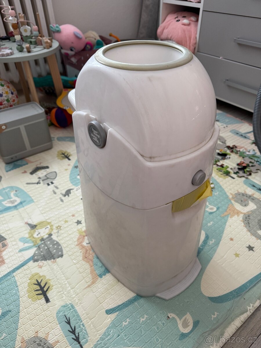 Koš na plenky. - 2