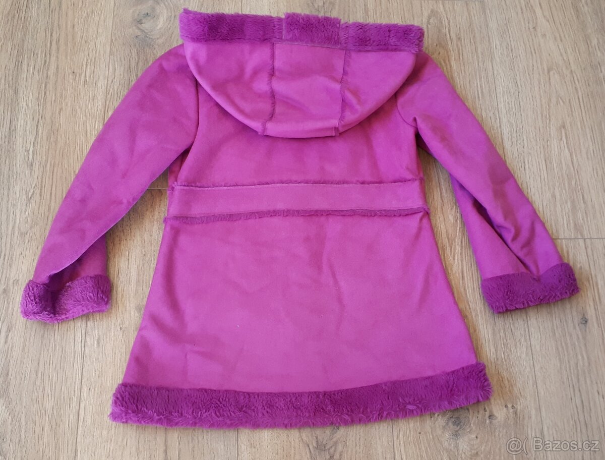Nádherný dívčí kabátek 6-8 let - 2