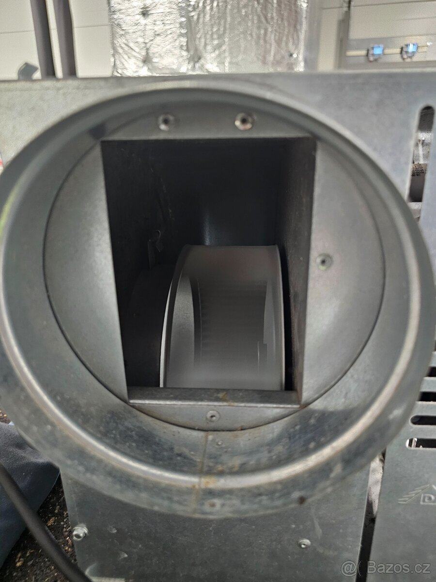 Prodáno: Krbový ventilátor Darco AN 2 600m3 150mm - 2