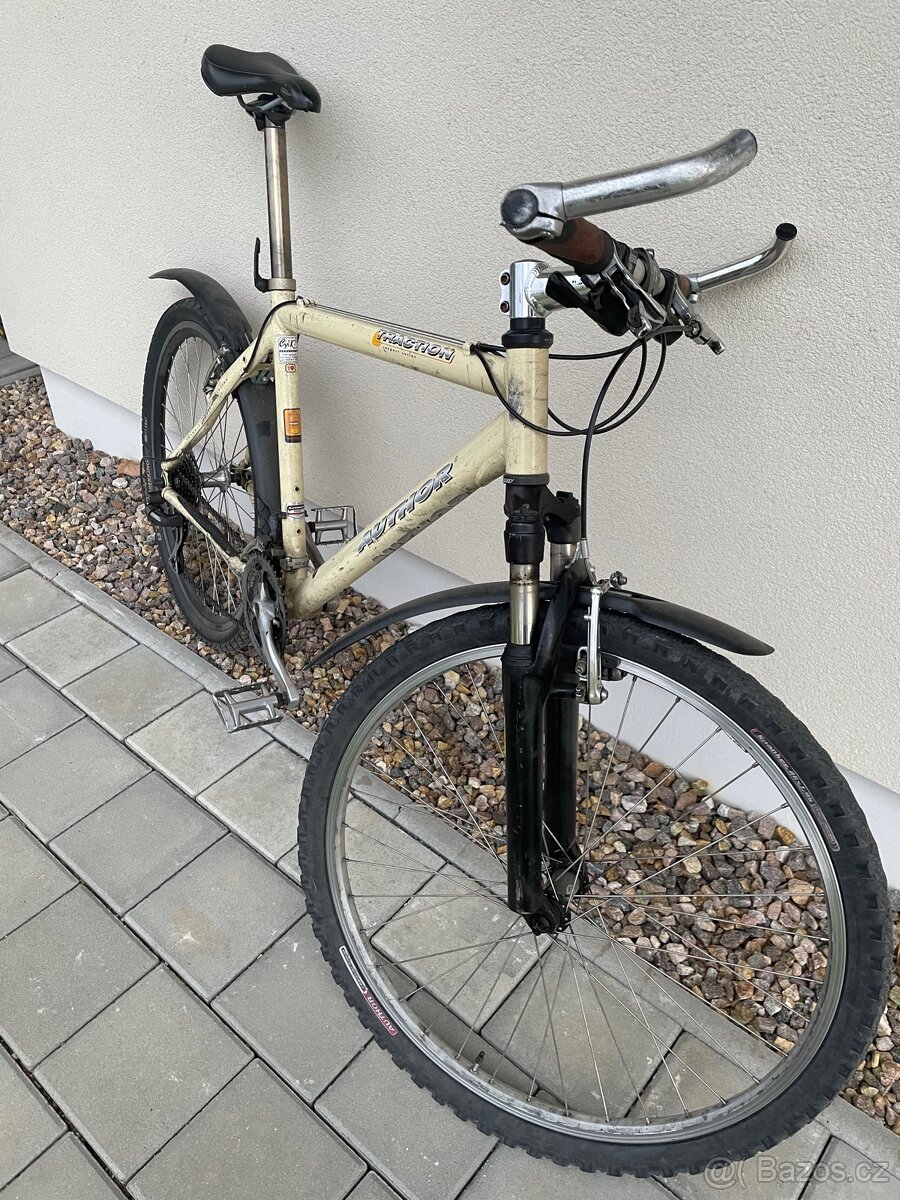 Kolo Author Traction - 2