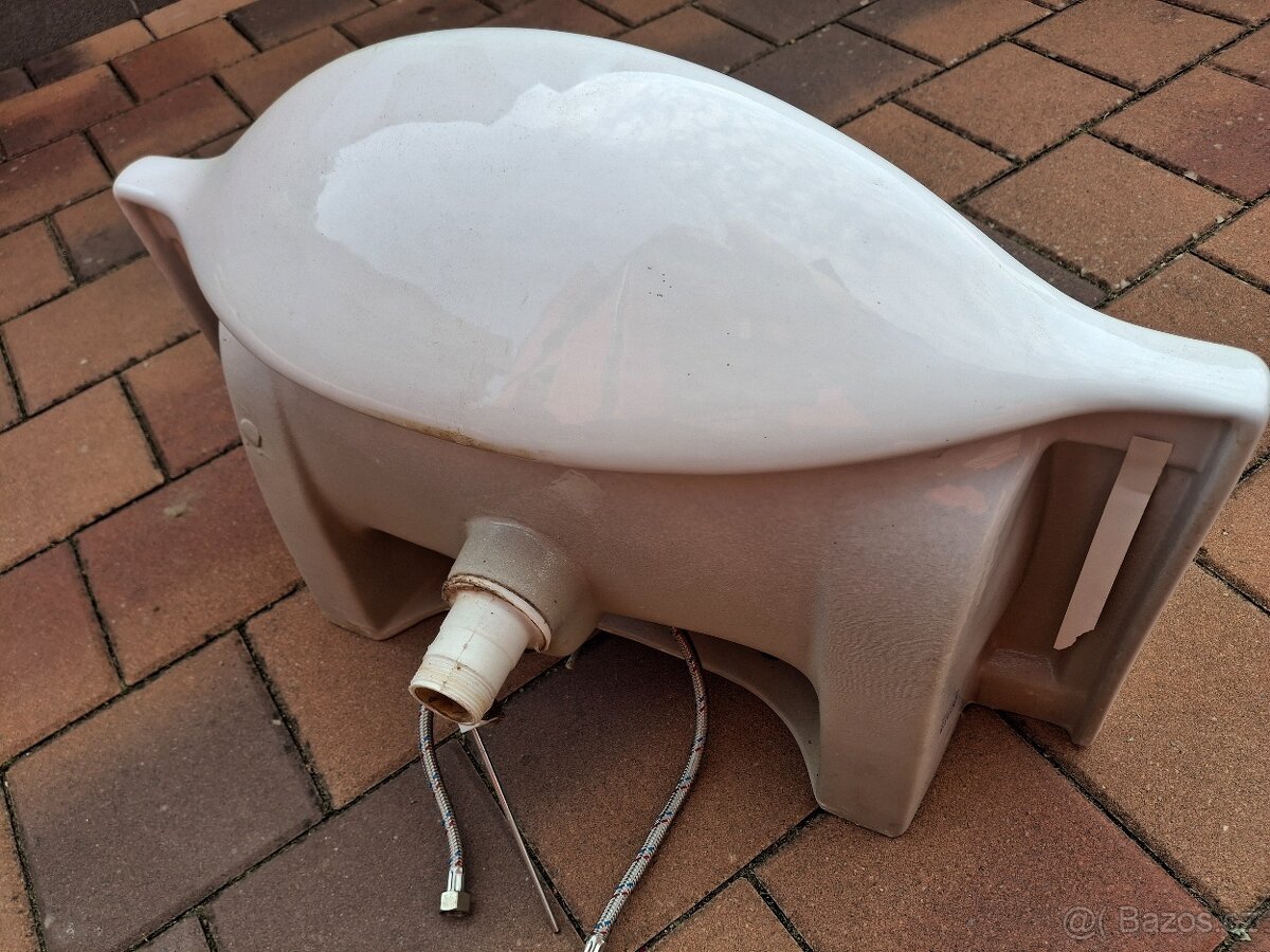 Prodám keramické umyvadlo + páková baterie + hadičky na vodu - 2