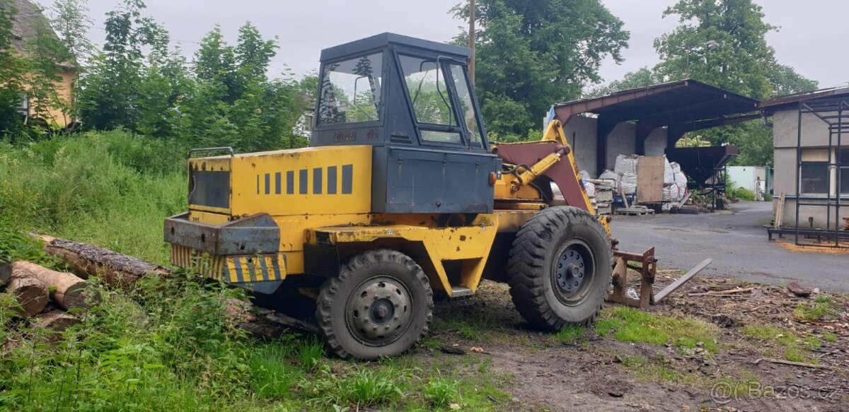 Čelní nakladač HON UN-053 - 2