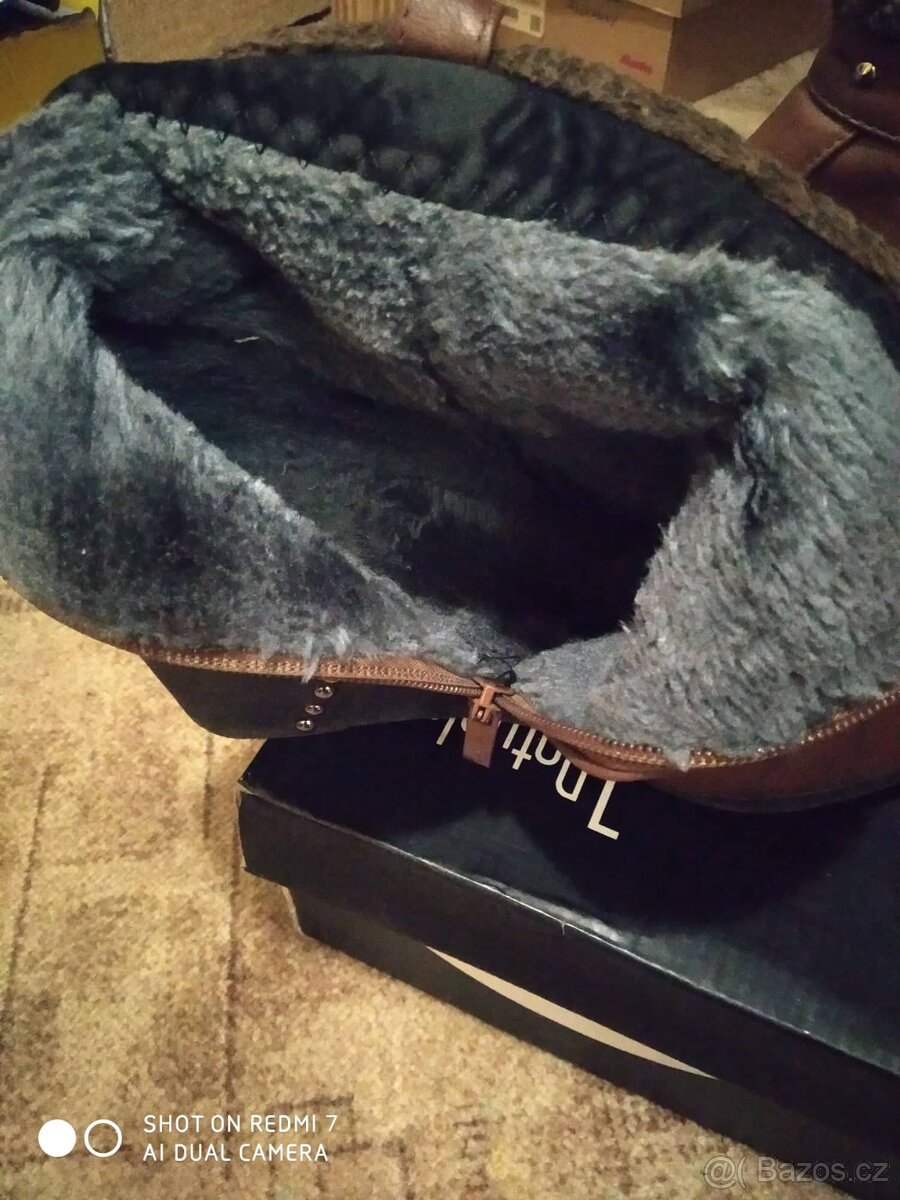 Dámské boty na klínku s kožíškem - 2