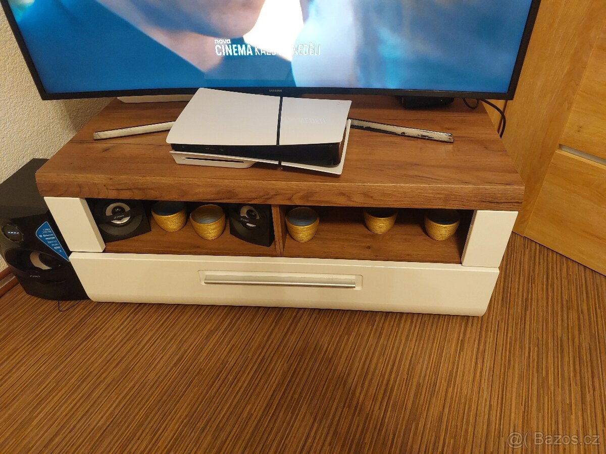 Prodám tv stolek a konferenční stolek - 2