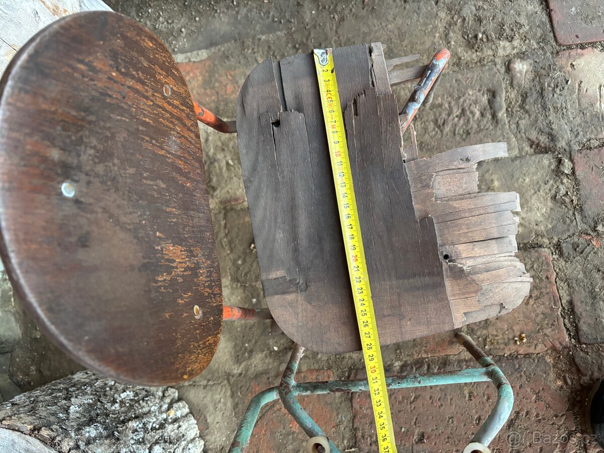 Kovové dětské židličky na renovaci - 2