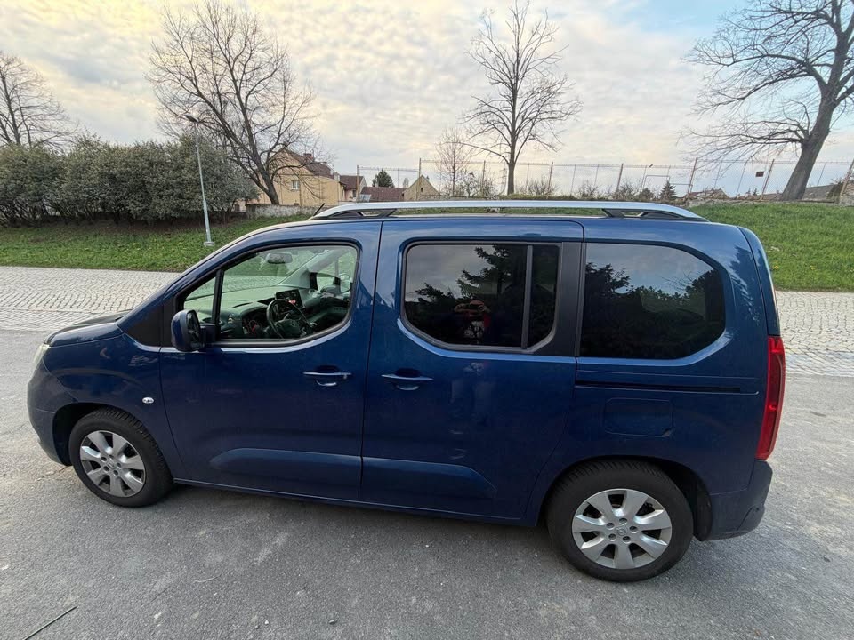 Opel Combo Life 1,2 turbo Benzín - 2