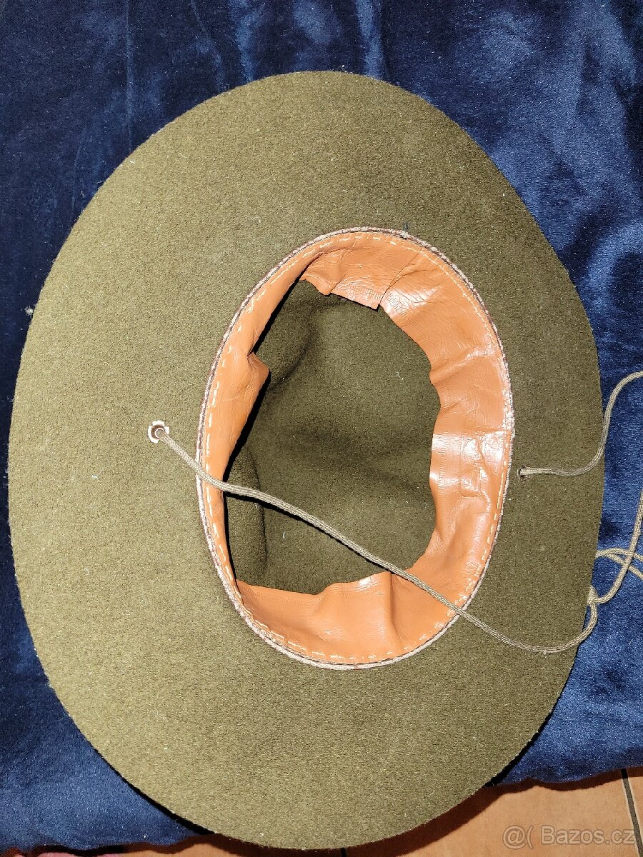 Starý skautský klobouk - 2