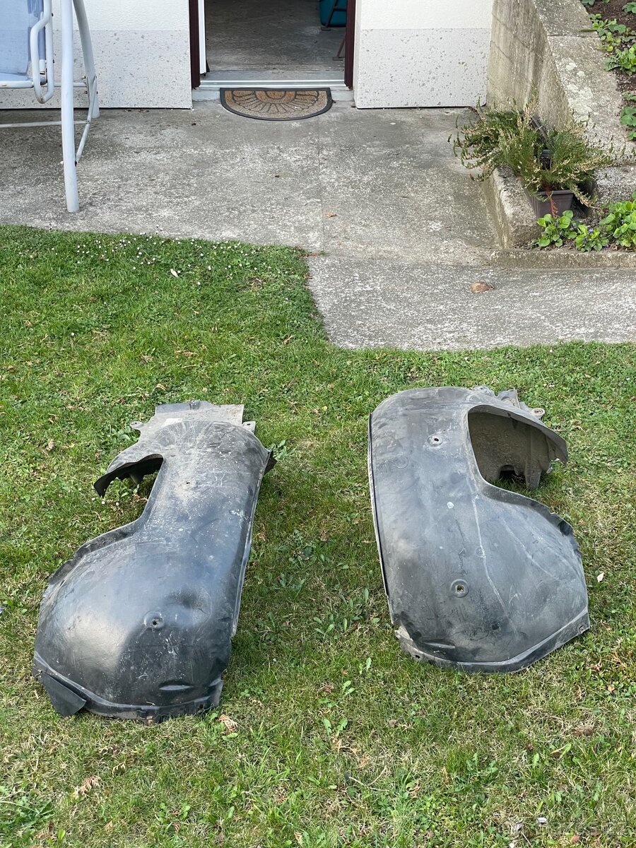 E46 coupe přední podběhy - 2