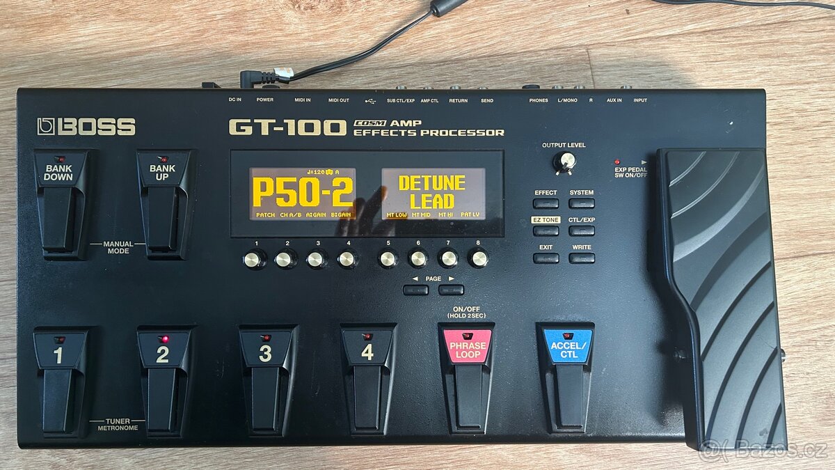 Kytarový multiefekt Boss gt 100 - 2