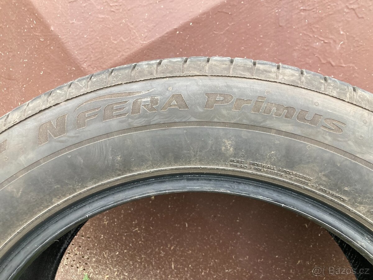 pneu 215/60R17 - 2