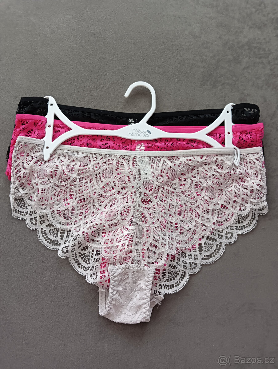 NOVÉ SPODNÍ PRÁDLO a PONOŽKY a PLAVKY CALZEDONIA - 2