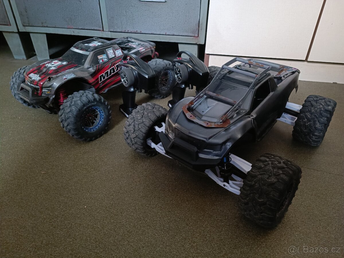2x Traxxas Maxx - 2
