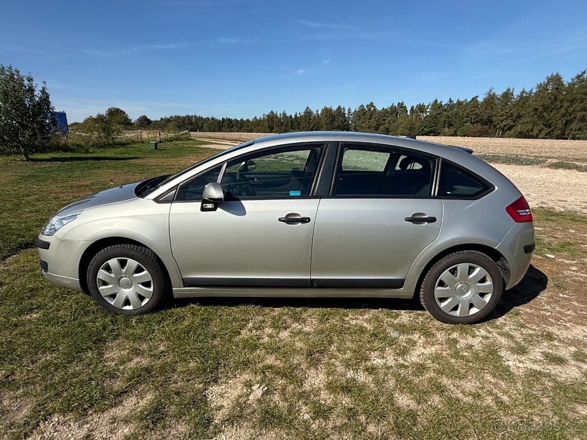 Citroen C4 1,4i 16V 65 kW Hatchback - 2