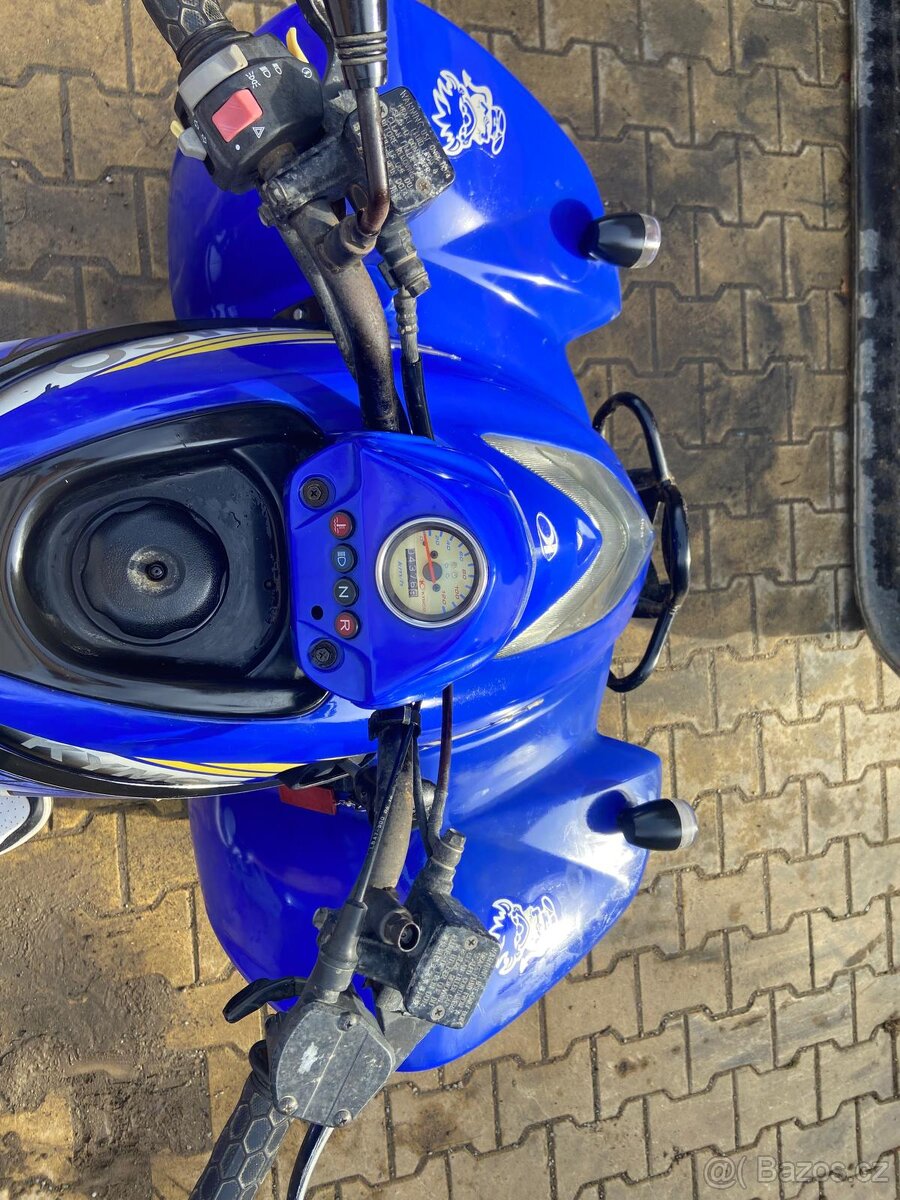 Prodam ctyrkolku kymco 250