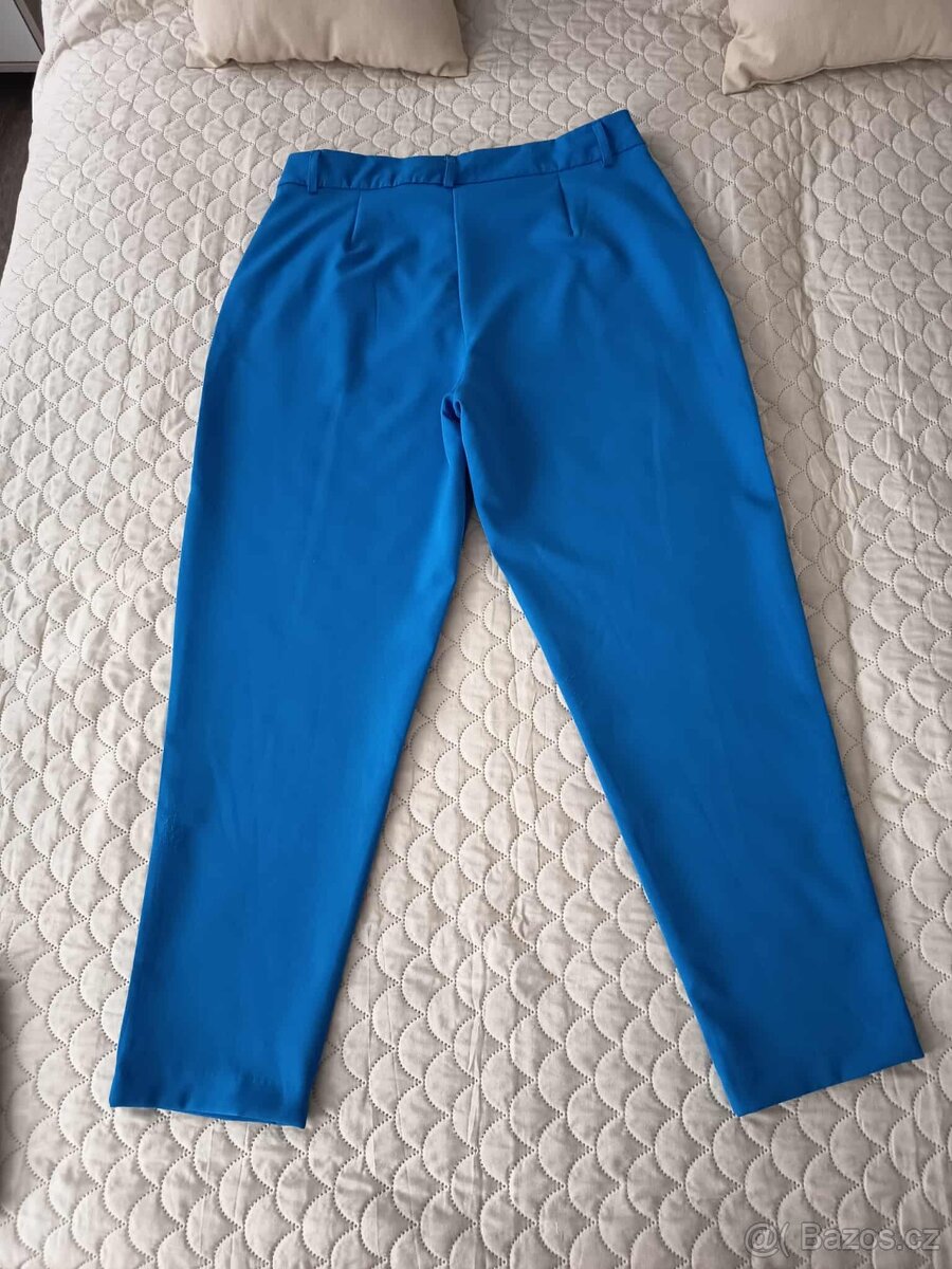 Dámský kalhotový kostým královská modrá barva vel.42 - 2