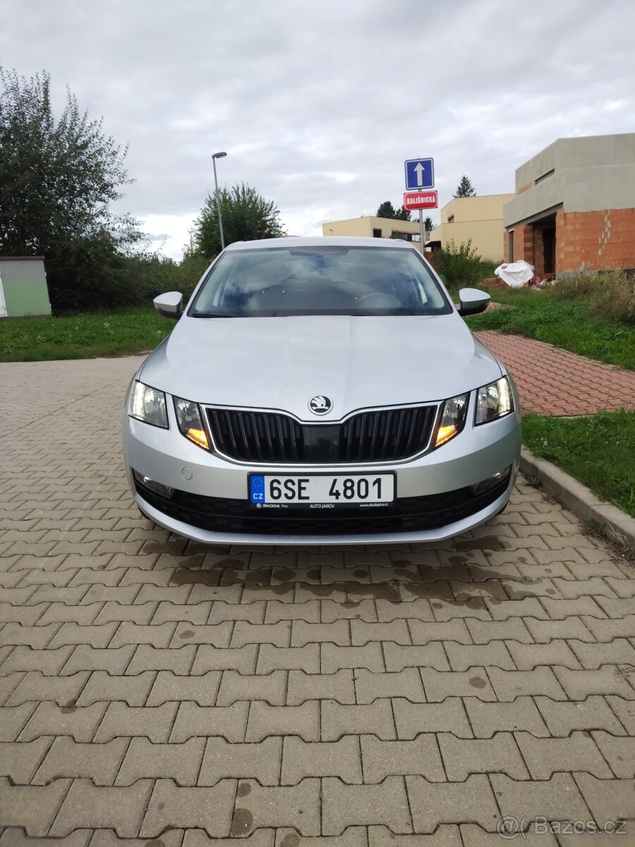 Škoda Octavia III 2019 koupeno ČR BENZÍN - 2