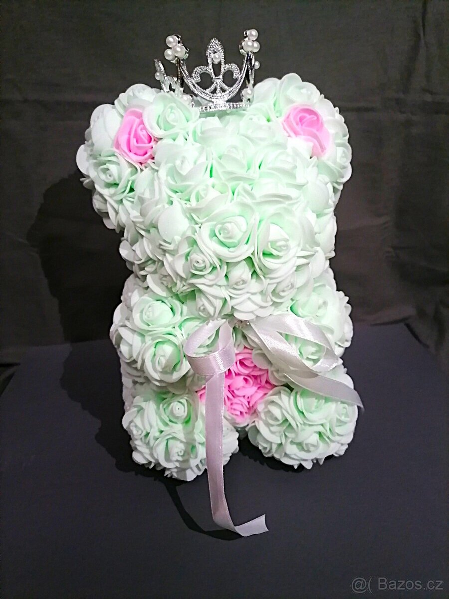 Medvídek z pěnových růží - Mentolový - 2