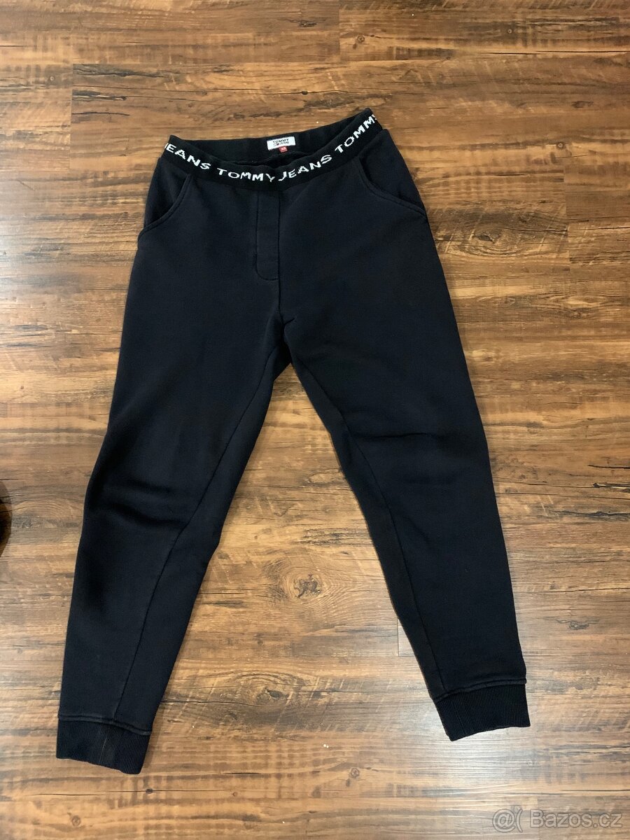 Tommy Hilfiger tepláky - 2