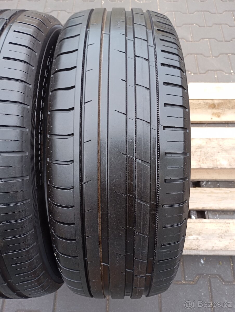 235/60/18 letní pneu nokian - 2